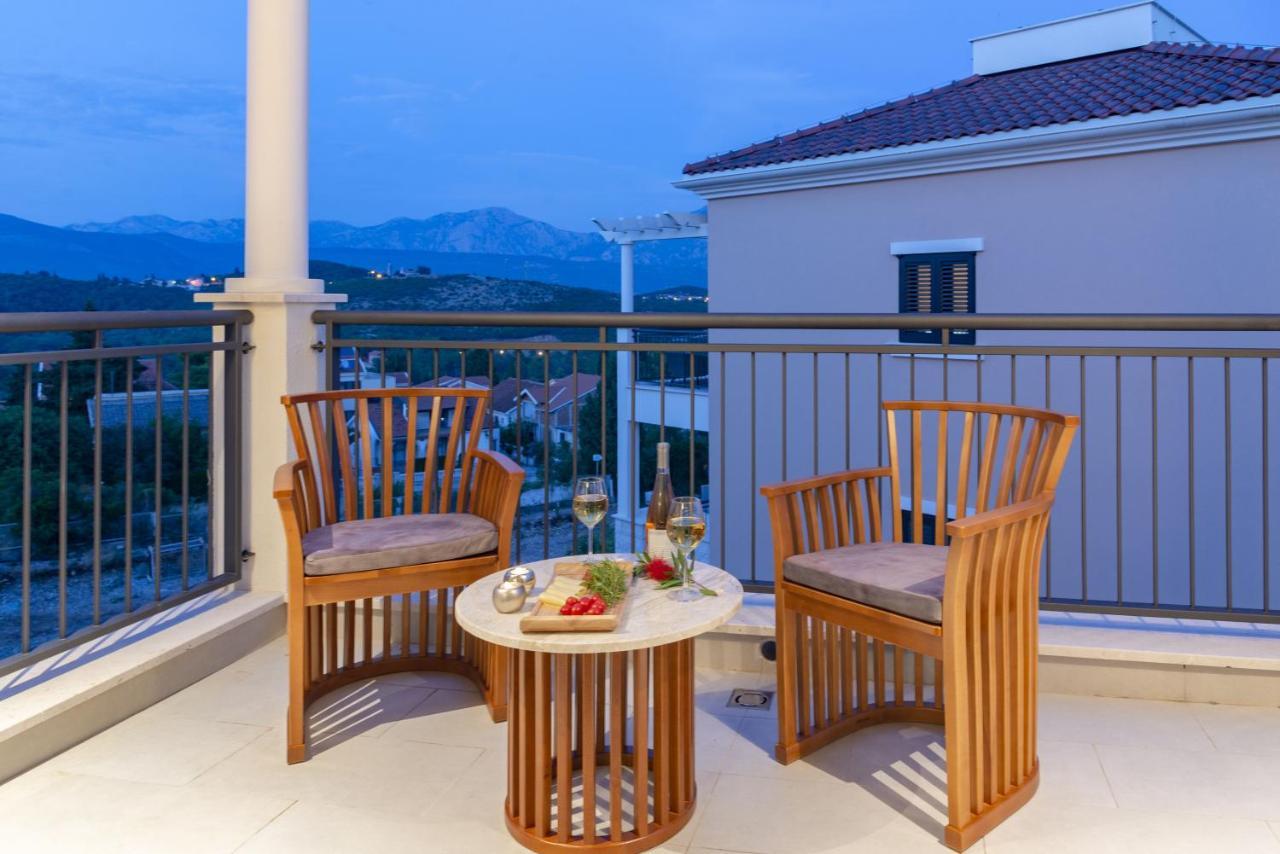 Lustica Apartments Central 티바트 외부 사진