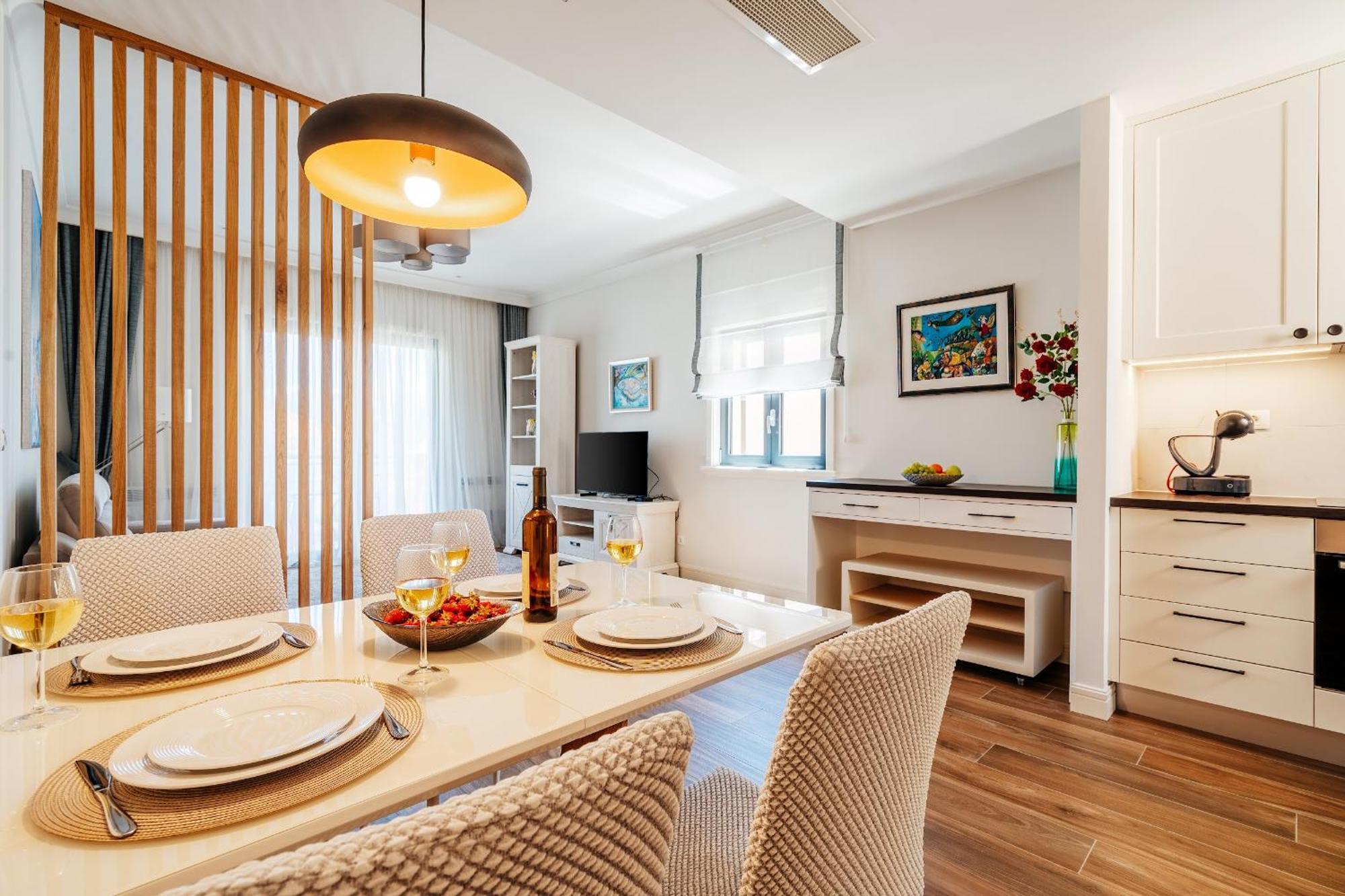 Lustica Apartments Central 티바트 외부 사진