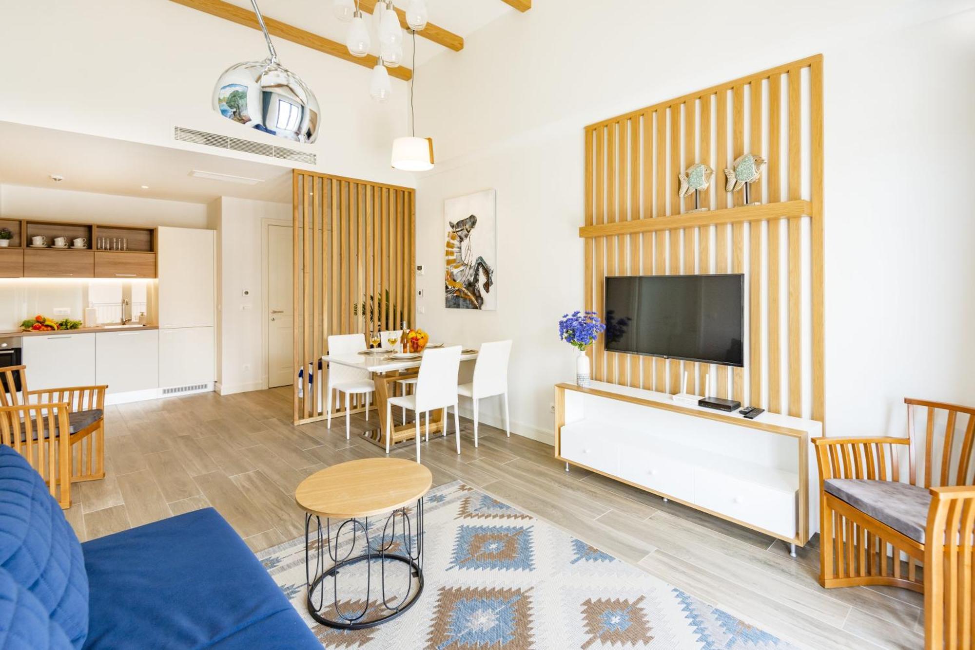 Lustica Apartments Central 티바트 객실 사진
